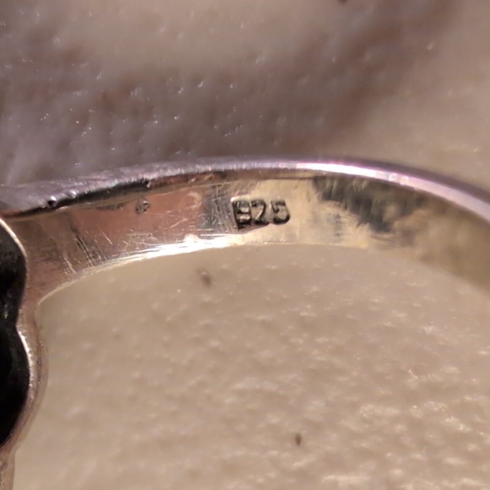 Sterling Silver Garnet And Marcasite Gemstone Ring - Picture 8 of 8